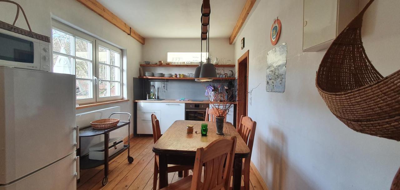 Apartment Vera, Naehe Binz In Traumhafter Alleinlage, 4-8 P. Zirkow Exterior foto